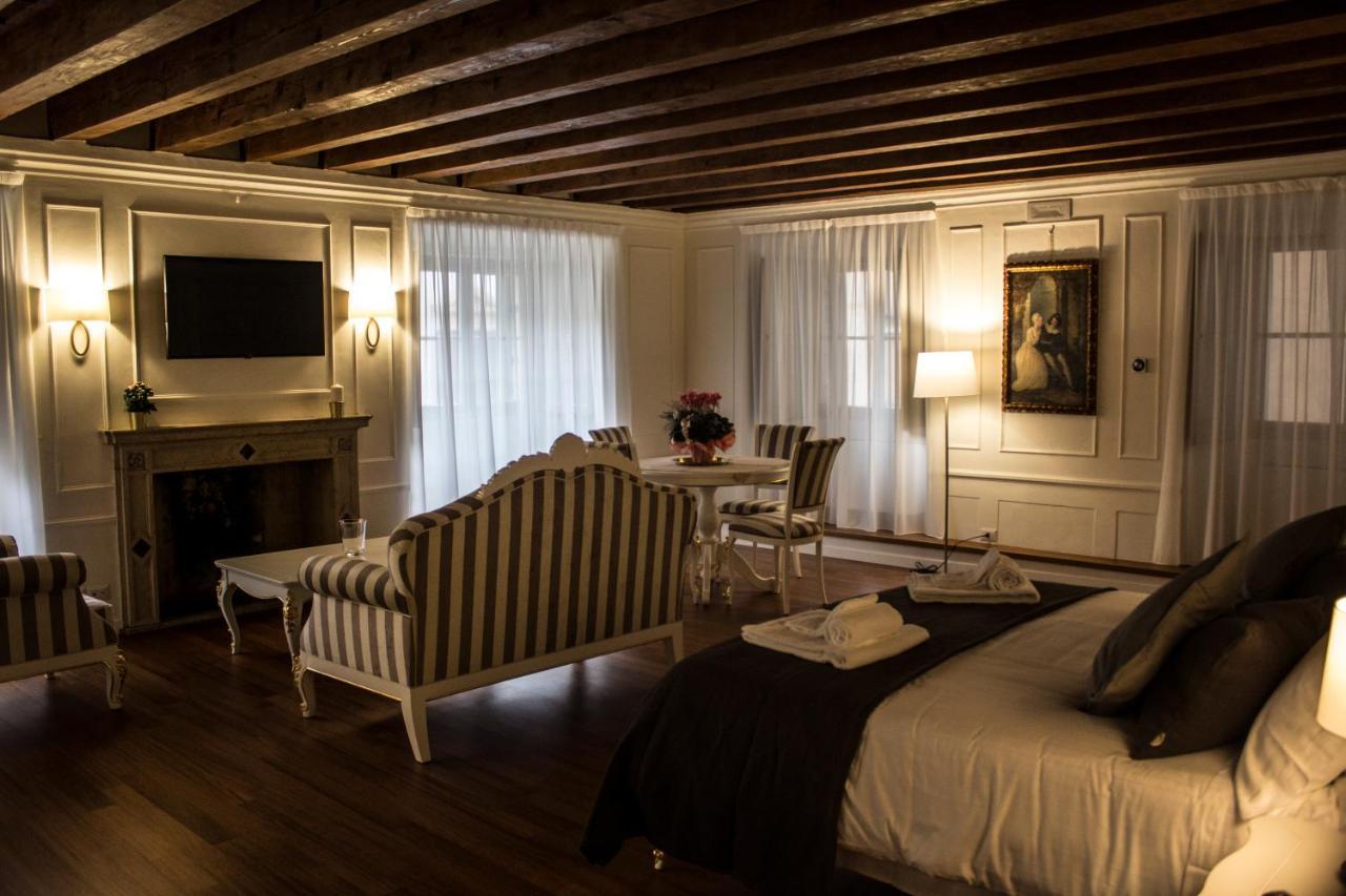Apartamento Cavour44 - Palazzo Canossa *