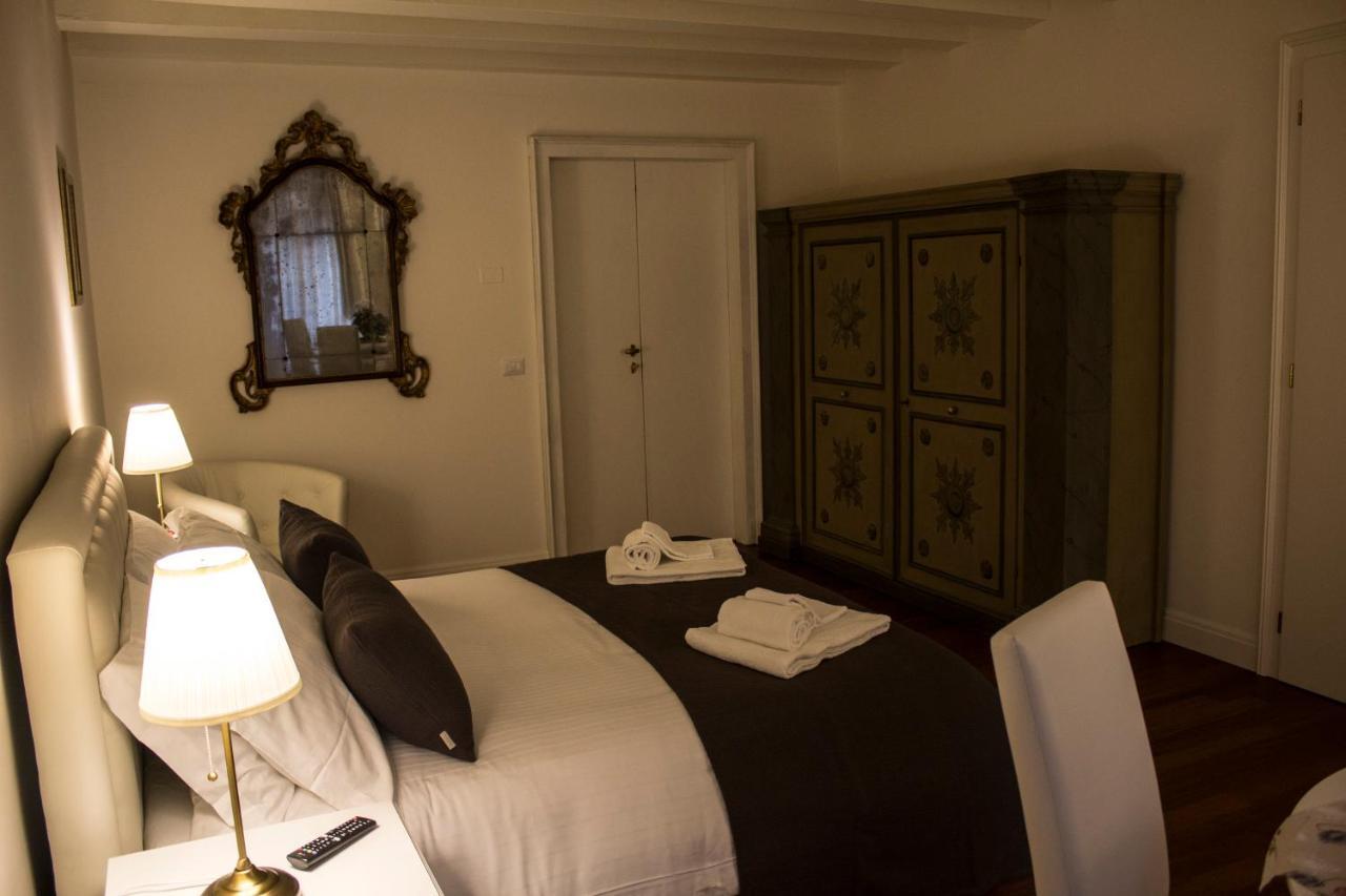 Apartamento Cavour44 - Palazzo Canossa